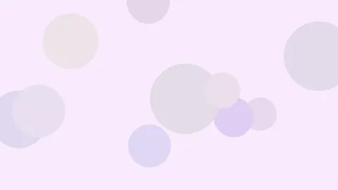 汪涵马伊琍街头边走边吃小吃，镜头记录接地气瞬间